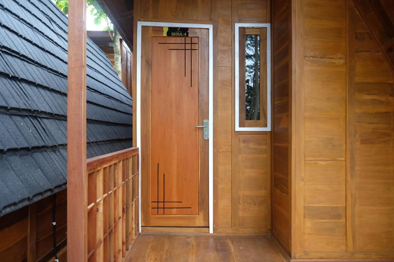 Urbanview Villa Lukulo Kebumen By Reddoorz Esterno foto
