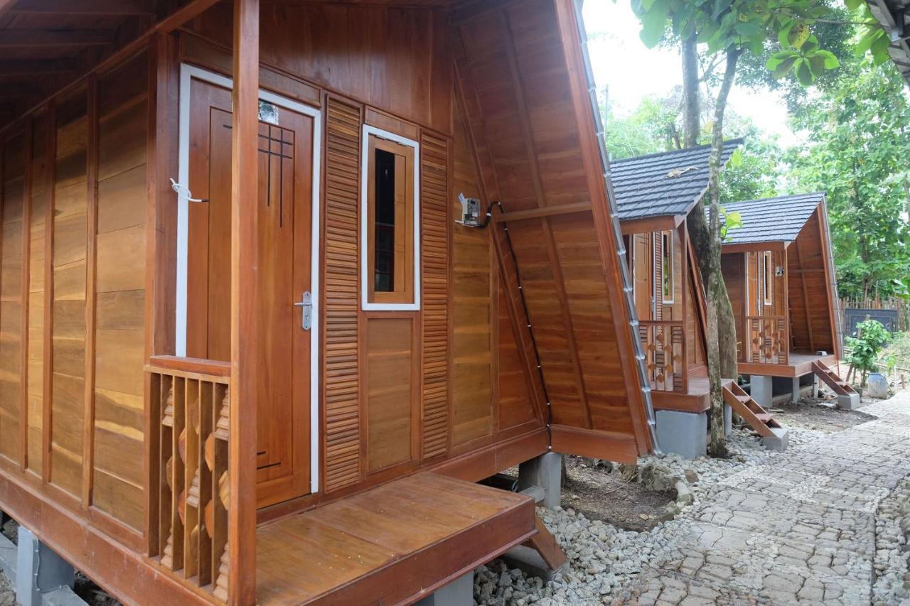 Urbanview Villa Lukulo Kebumen By Reddoorz Esterno foto